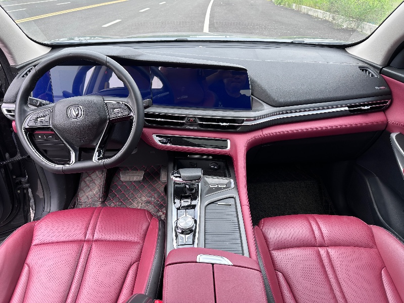 成都20年长安汽车CS755