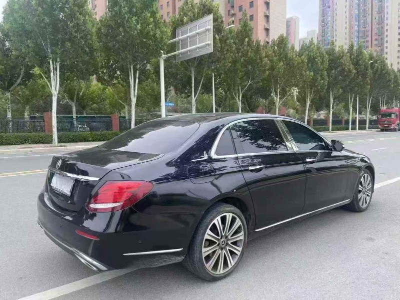 新乡18年奔驰E7
