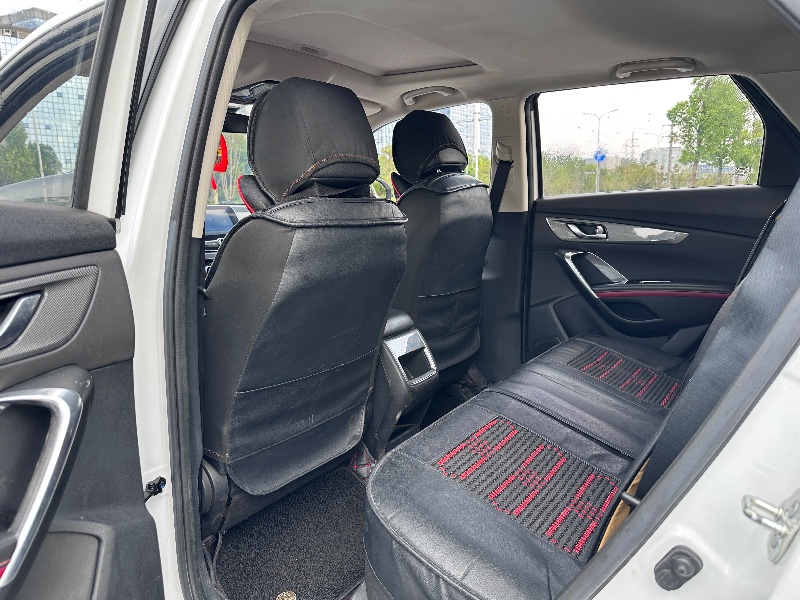 成都18年长安汽车CS556