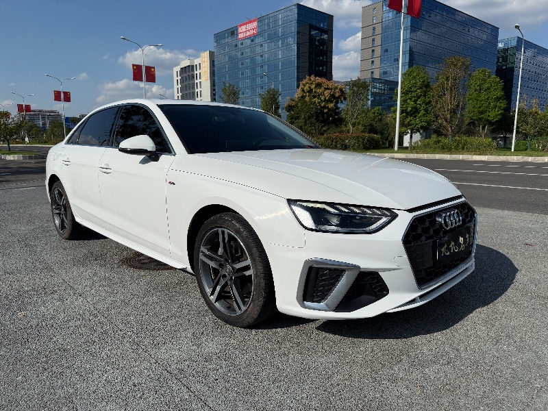 成都20年奥迪A4L3