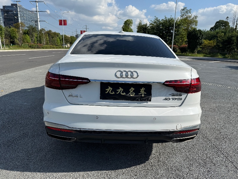 成都20年奥迪A4L8