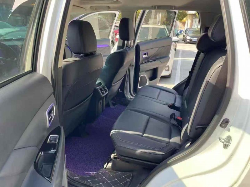 常州19年三菱欧蓝德4