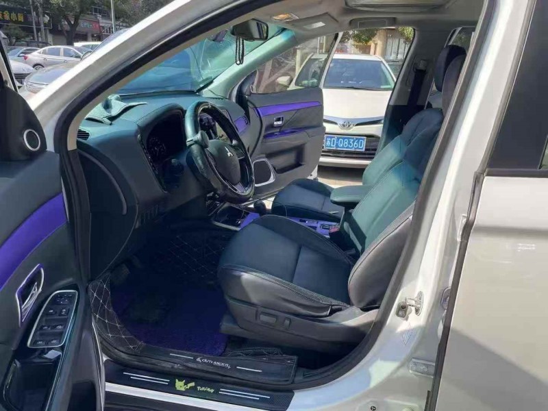 常州19年三菱欧蓝德5