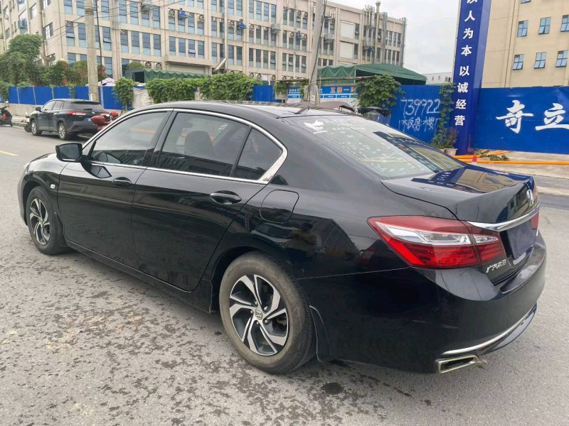 娄底18年本田雅阁7