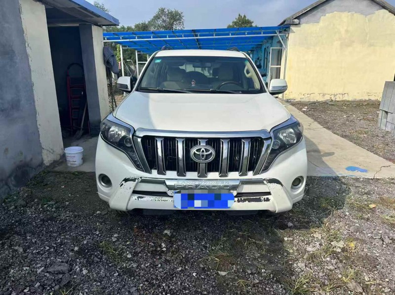 济南11年丰田普拉多1