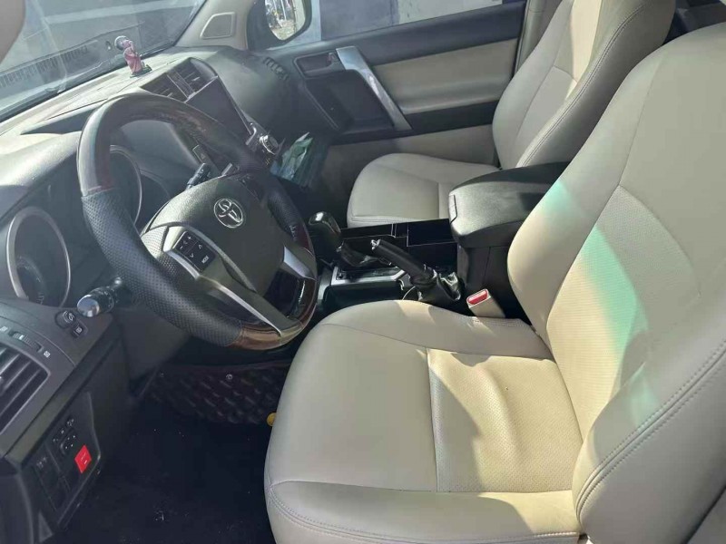 济南11年丰田普拉多6