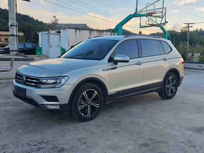 毕节21年大众途观2