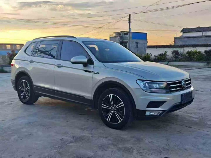 毕节21年大众途观3