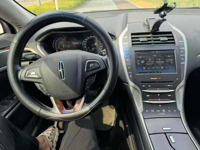 嘉兴16年林肯MKZ4