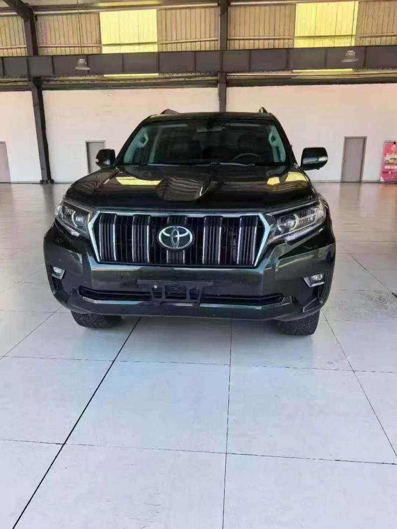 东营18年丰田普拉多1