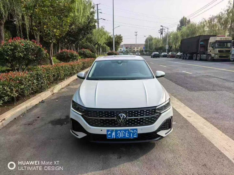 枣庄25年大众朗逸1