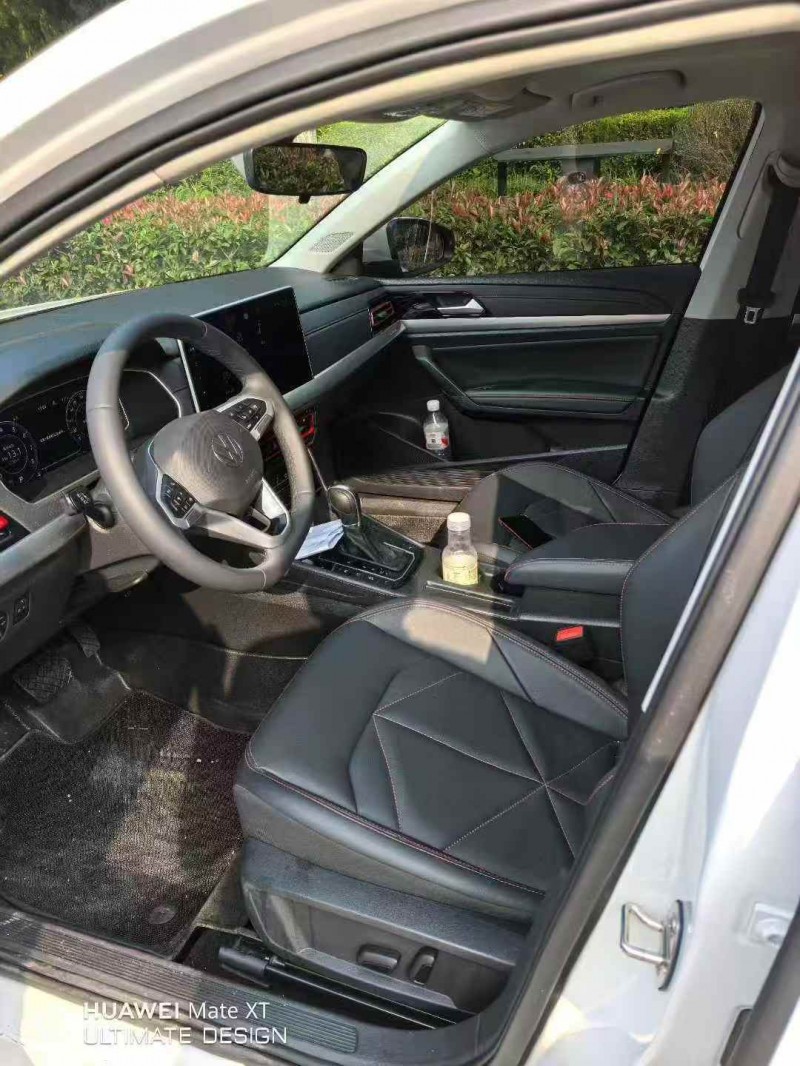 枣庄25年大众朗逸6