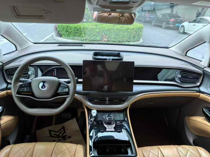 淮南24年腾势D95