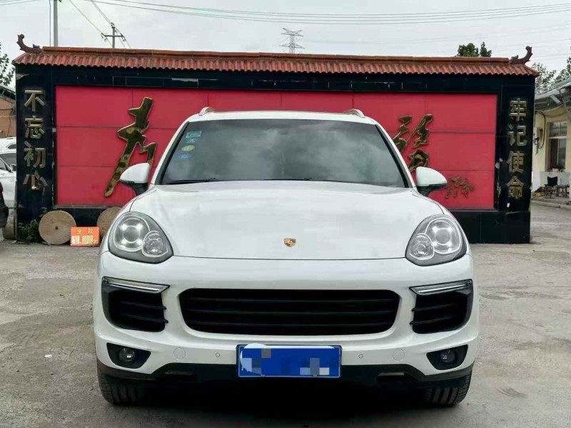 淄博17年保时捷卡宴1