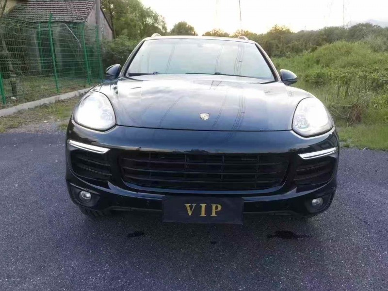 绍兴15年保时捷卡宴1