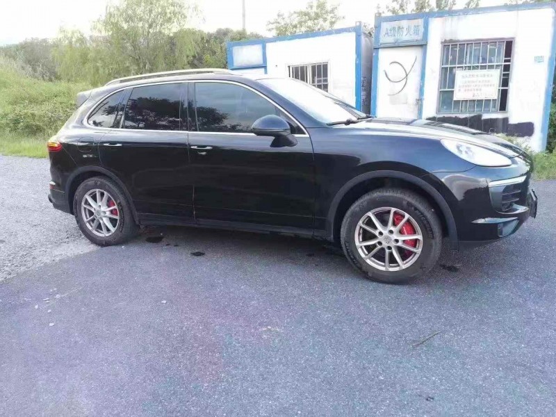 绍兴15年保时捷卡宴2