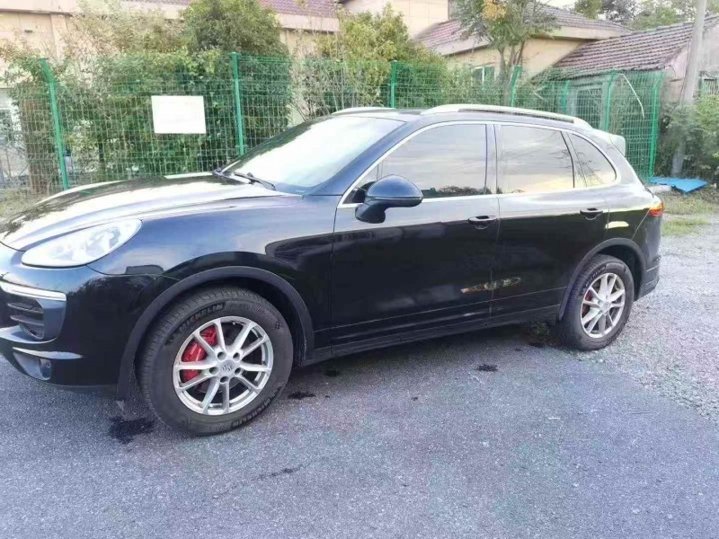 绍兴15年保时捷卡宴3