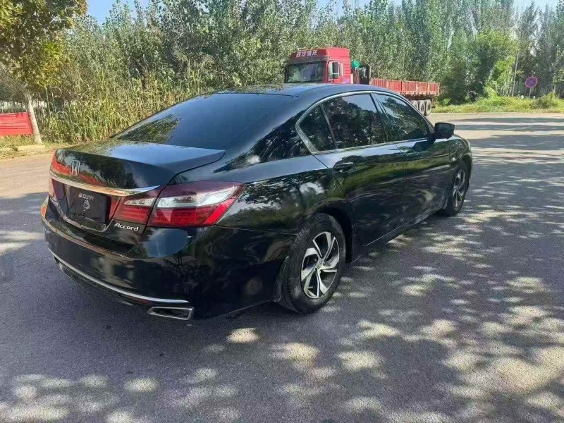 枣庄16年本田雅阁6