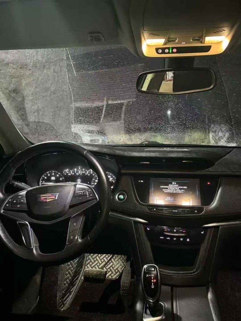 东营18年凯迪拉克XT56