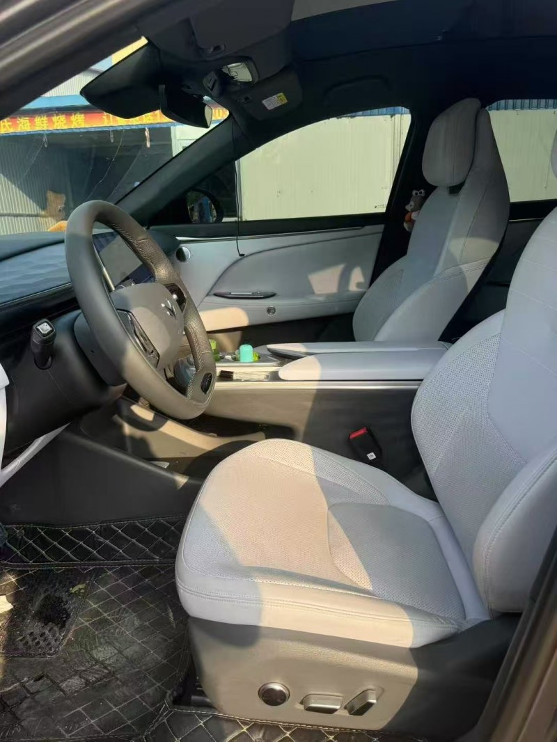 淄博24年极狐汽车阿尔法5