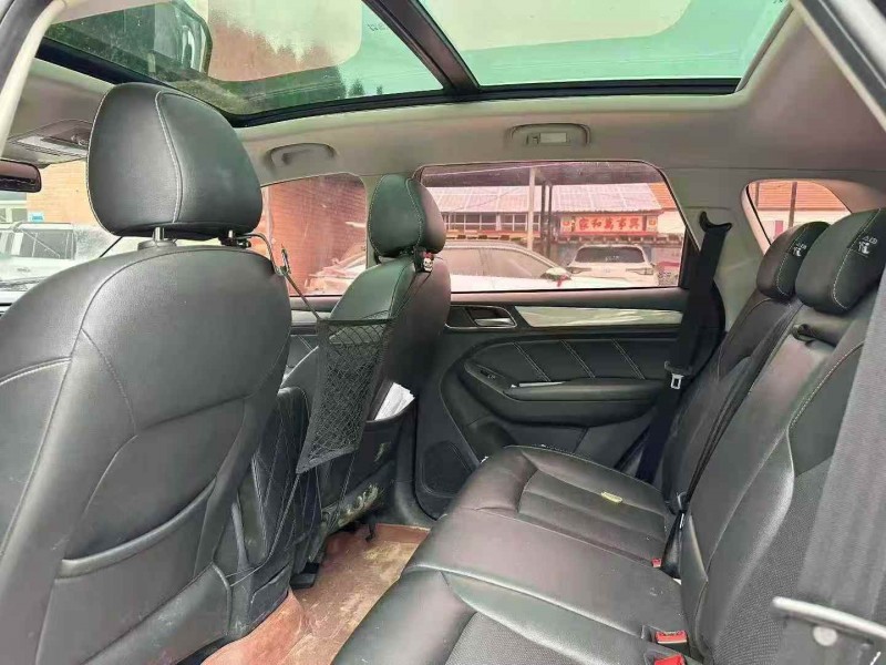 淄博19年荣威RX56