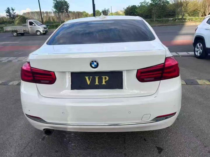 苏州16年宝马3系8