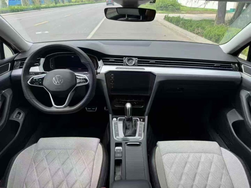 济南23年大众迈腾4