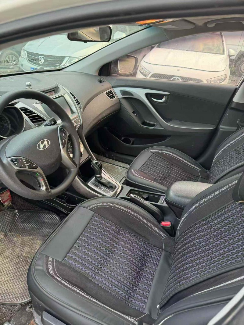 安阳17年现代朗动5