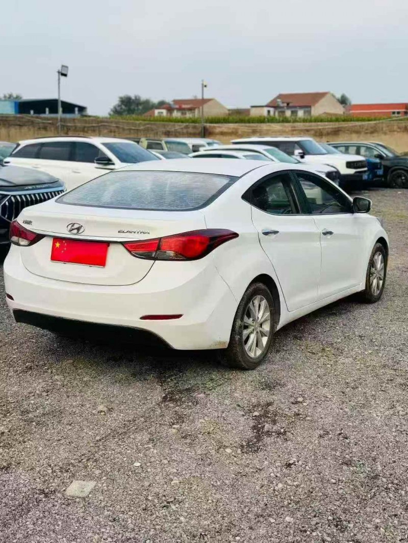 安阳17年现代朗动7