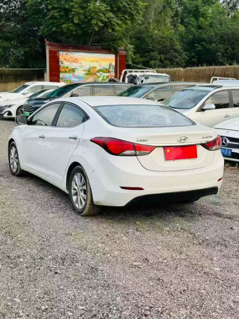 安阳17年现代朗动8