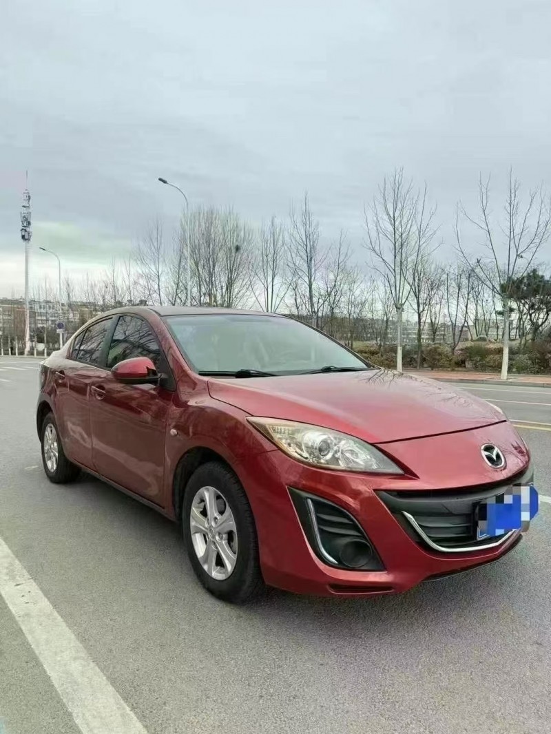 青岛16年马自达3星骋3