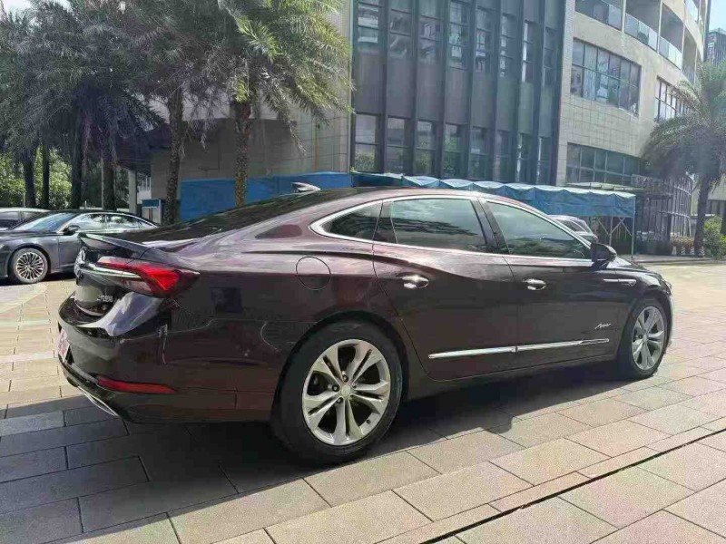 佛山21年别克君越7