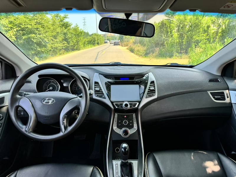 青岛15年现代朗动6