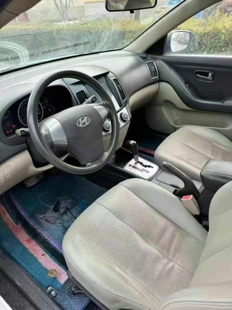 青岛14年现代悦动5