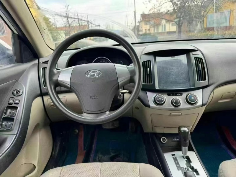 青岛14年现代悦动7