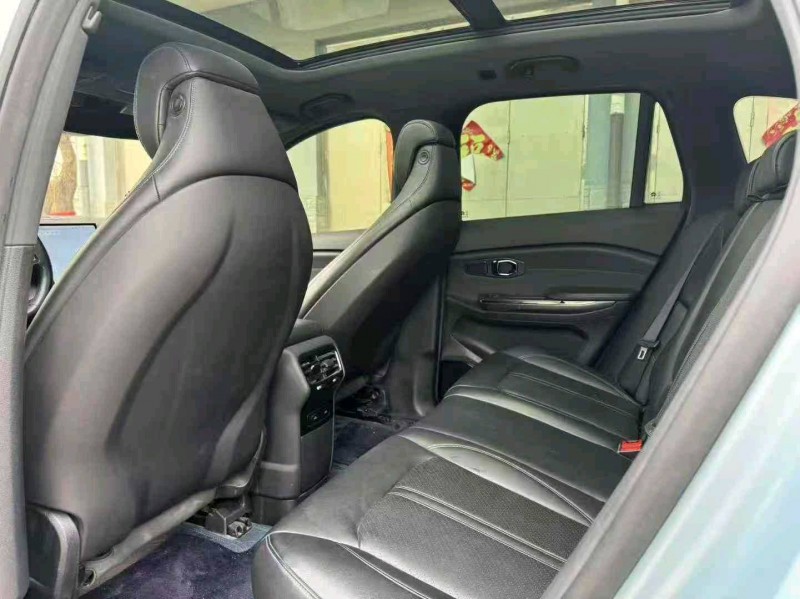 保定21年蔚来ES64