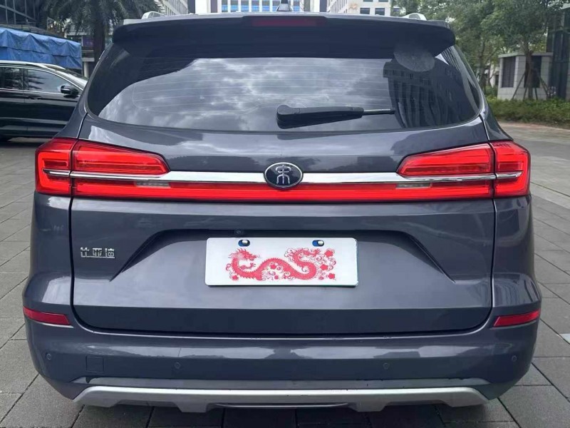 佛山20年比亚迪宋9