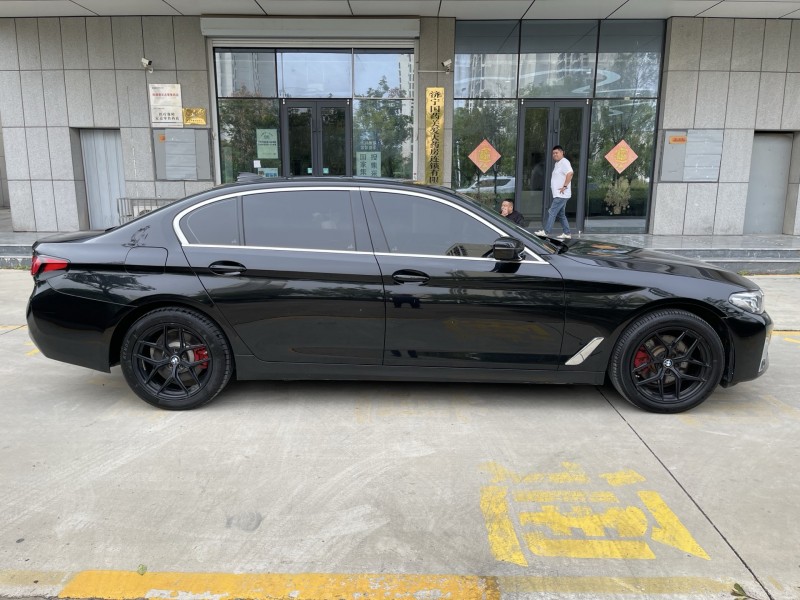 济宁21年宝马5系7