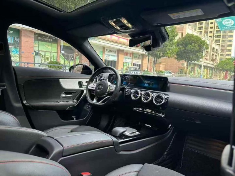 中山21年奔驰CLA3