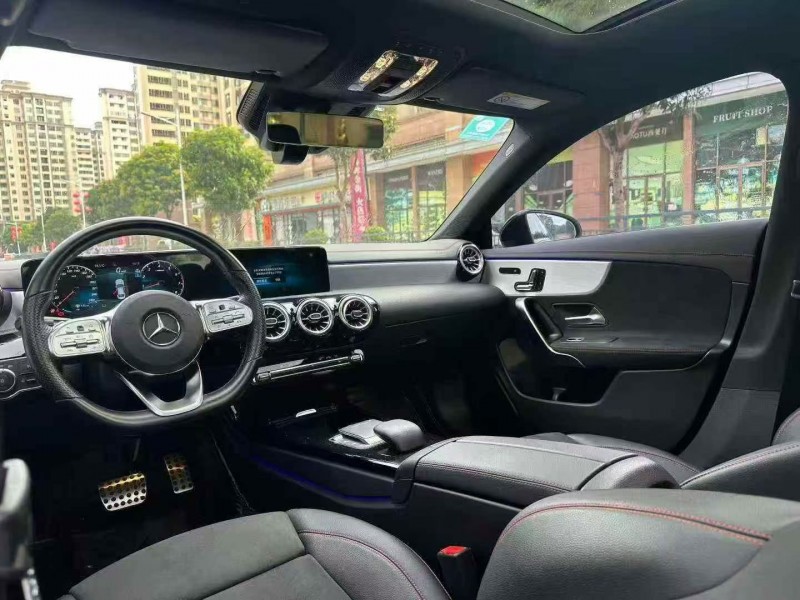 中山21年奔驰CLA5