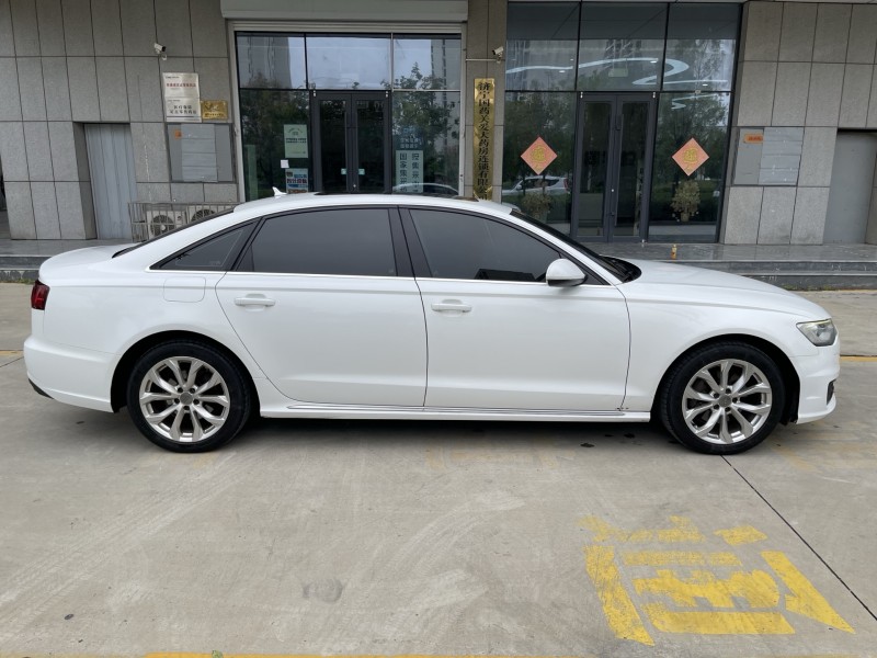 济宁16年奥迪A6L7