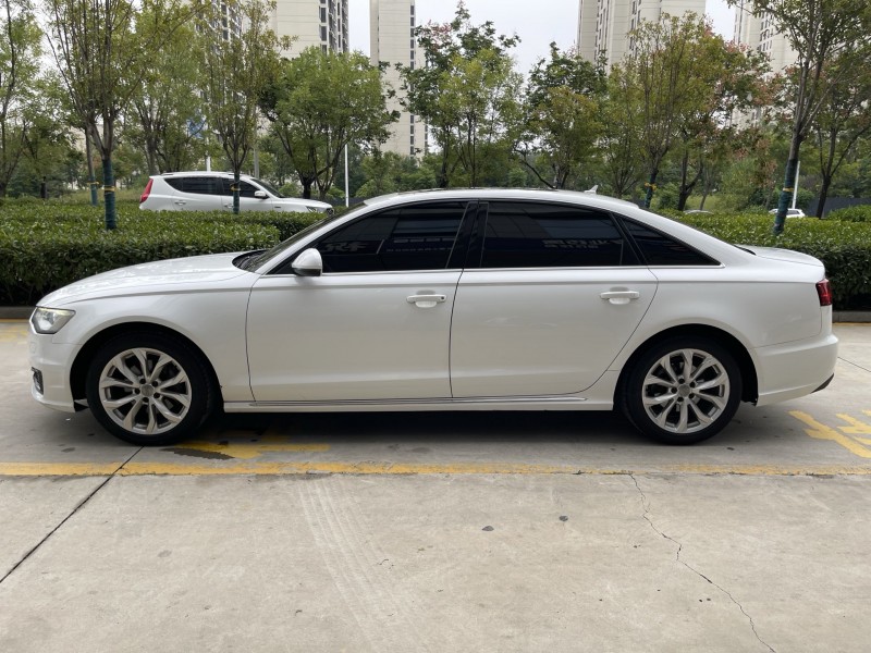 济宁16年奥迪A6L8