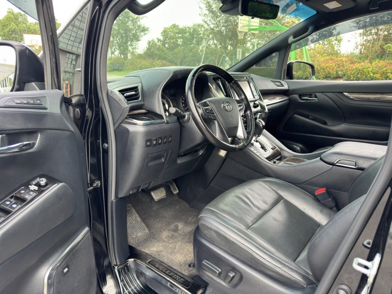 盐城19年丰田威尔法6