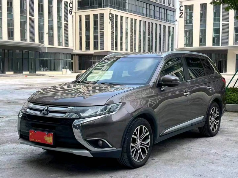 广州16年三菱欧蓝德2