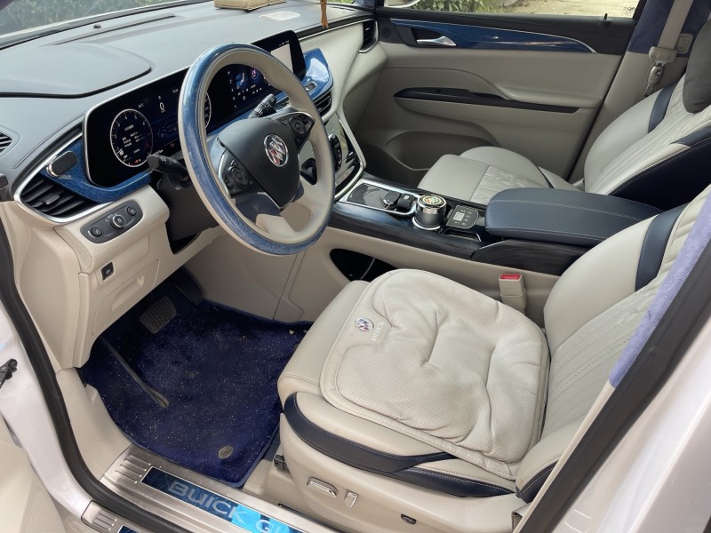 济宁21年别克GL85