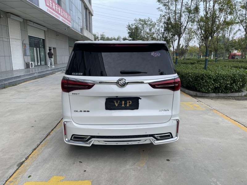 济宁21年别克GL89