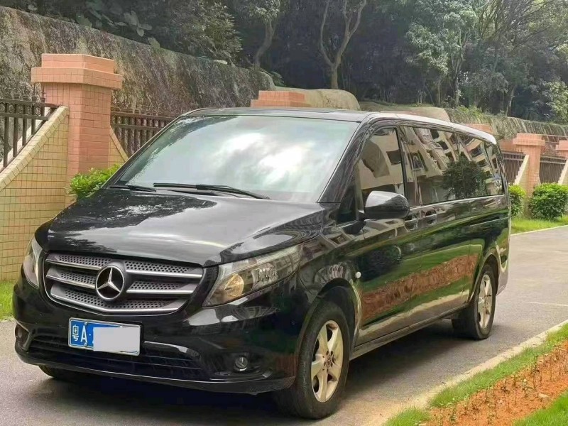 东莞21年奔驰威霆7