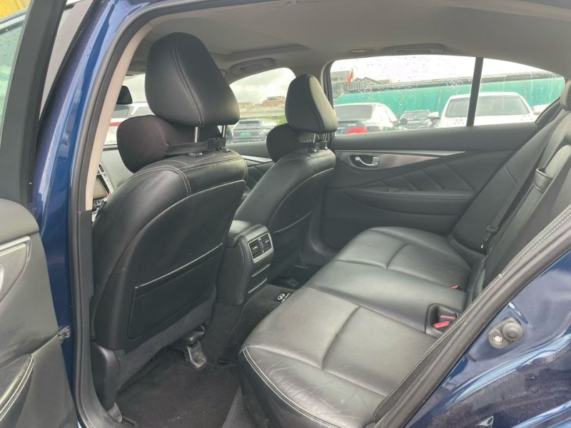 东莞17年英菲尼迪Q50L5