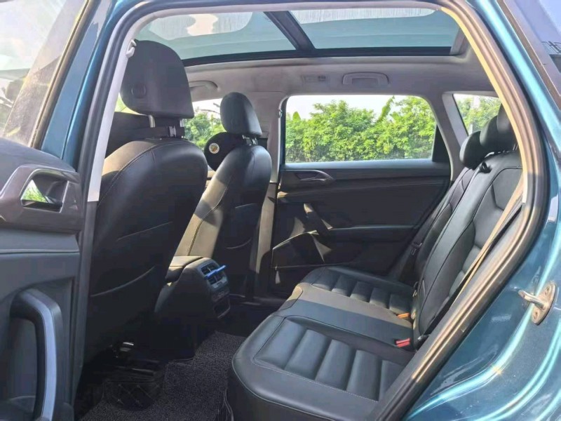 广州19年大众途岳8