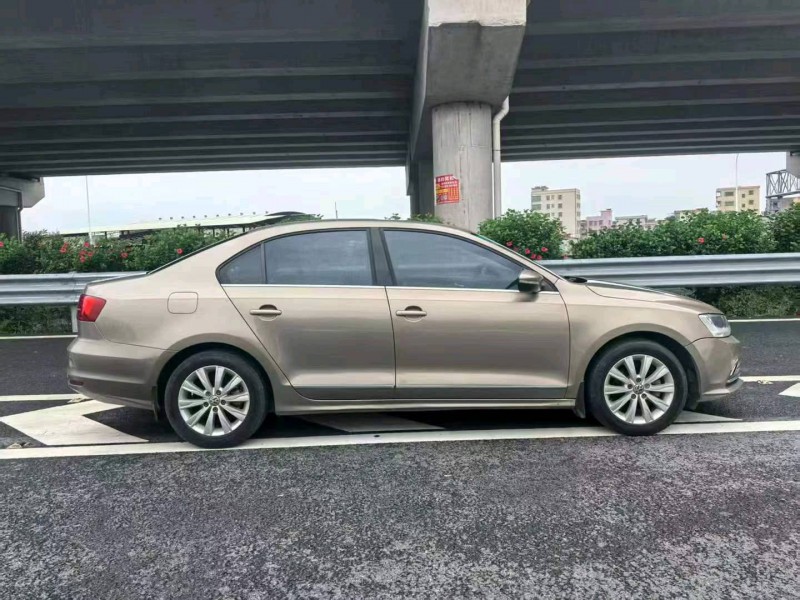 广州16年大众速腾4